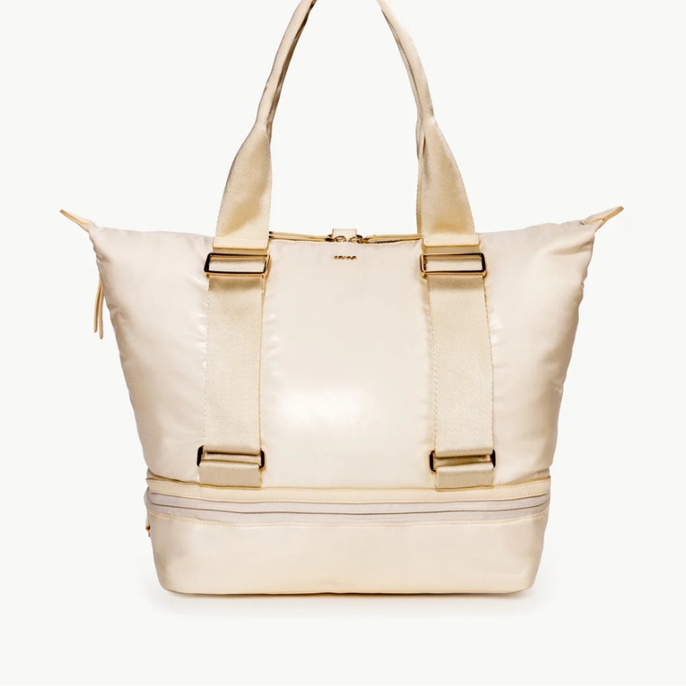 Caraa Sport Tote in Ivory